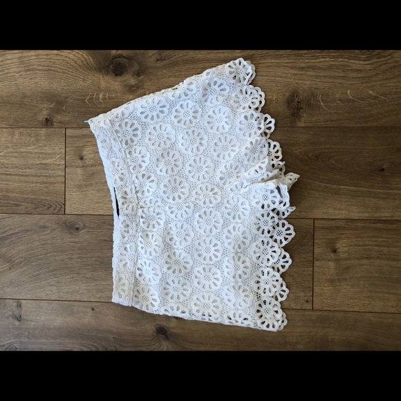 White Lace Shorts - Picture 1 of 2